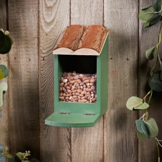  Squirrel Feeder With Perch