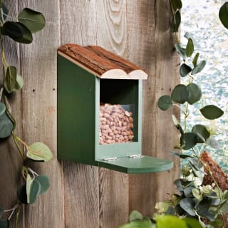  Squirrel Feeder With Perch